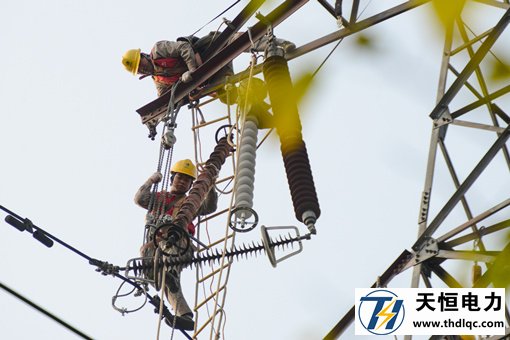 懸式絕緣子作用